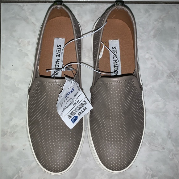 Steve Madden Shoes - Picture 2 of 8